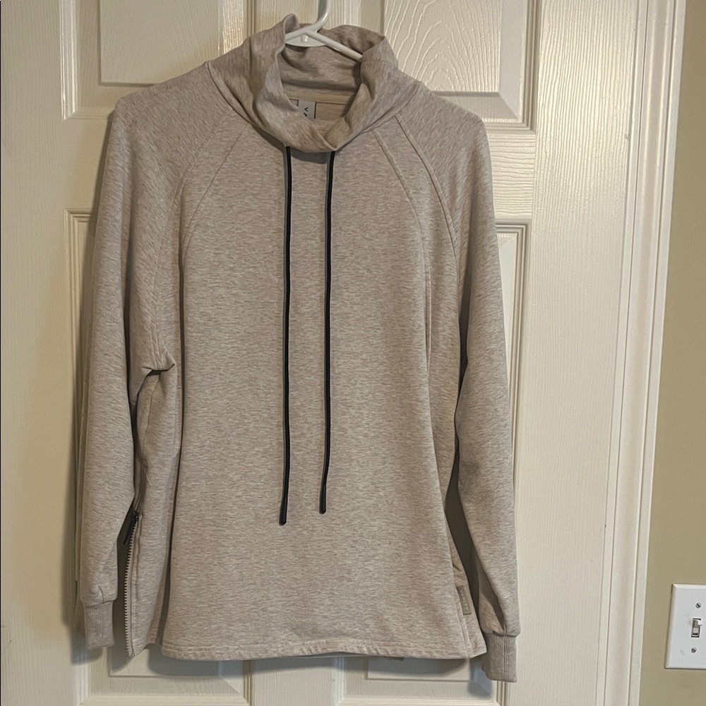 Varley/Women’s Sweatshirt with Drawstring